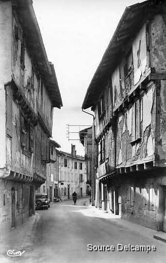 82 Montricoux La Grande Rue.jpg